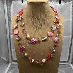 Vibrant Shell Necklace with Pink and Gold Accents
